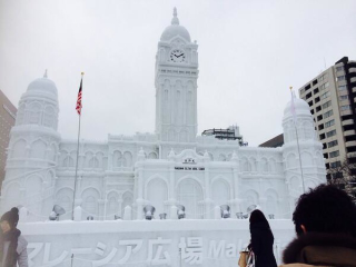 Illustration for article titled The Cutest, Coolest, and Coldest Snow Sculptures in Japan